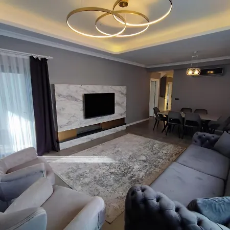 호텔 Aileena & 카르테페